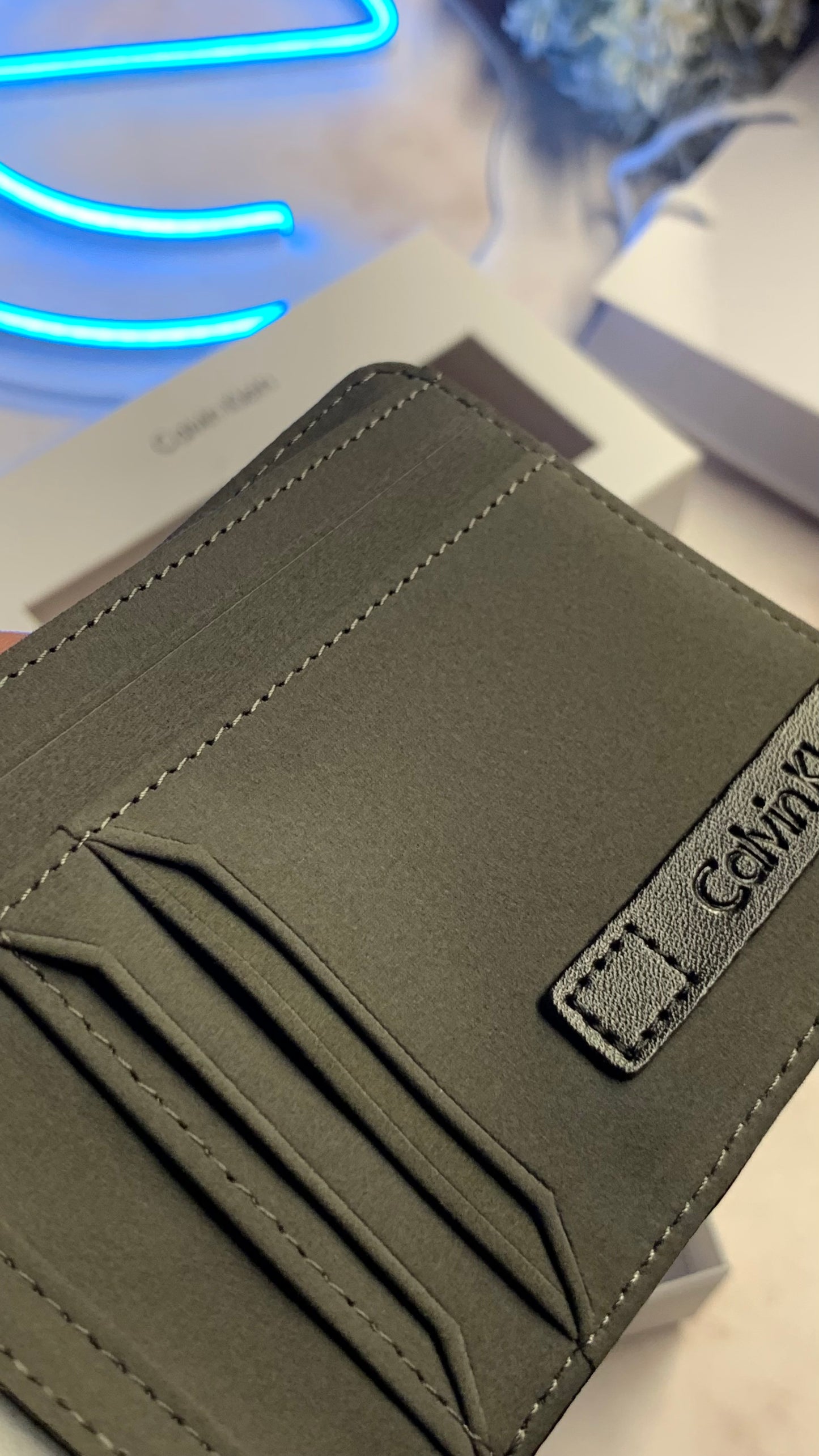 Calvin Klein Wallet & Doubleface Belt Set - Closed Buckle