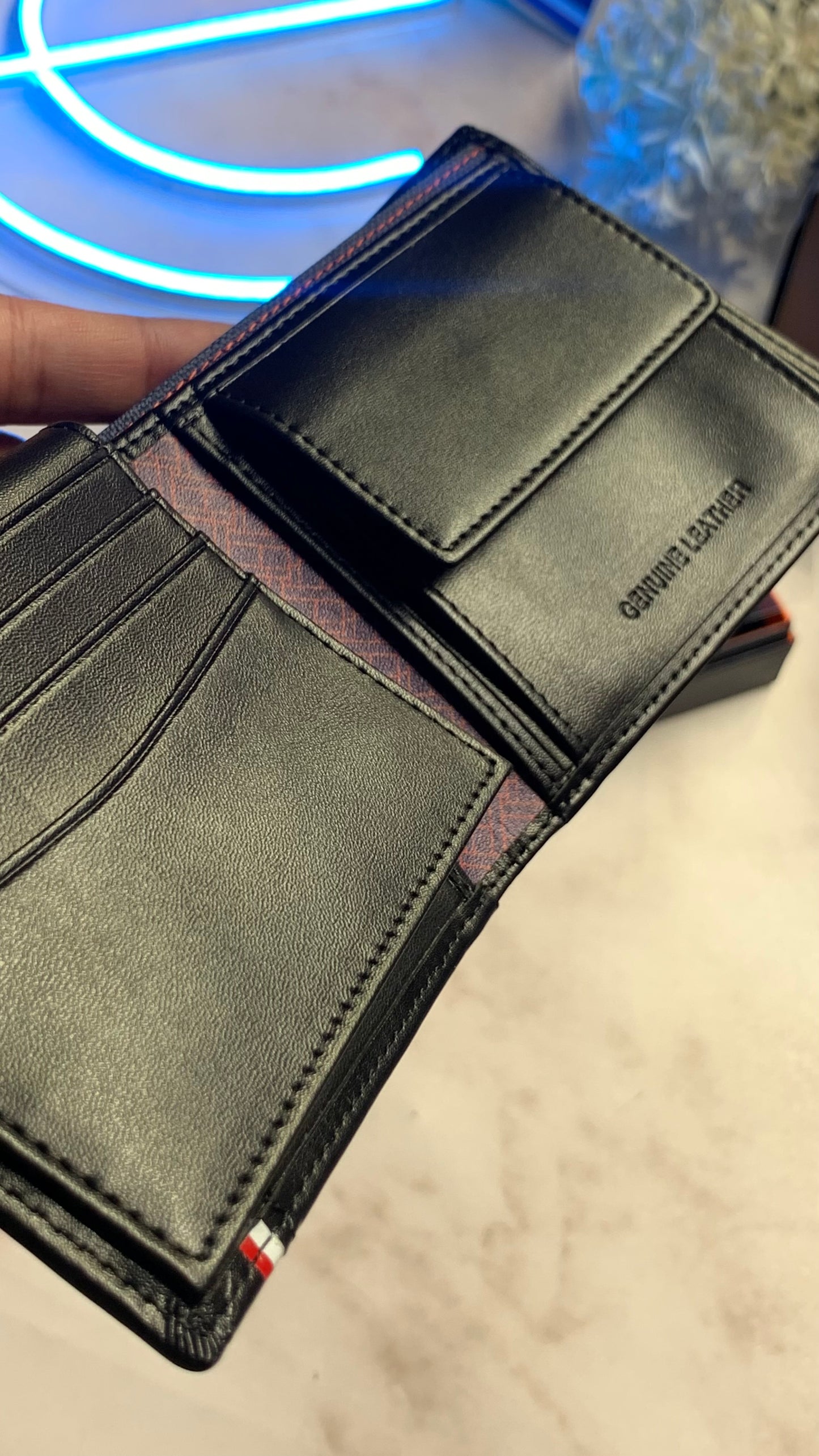 Tommy Hilfiger Bifold Wallet
