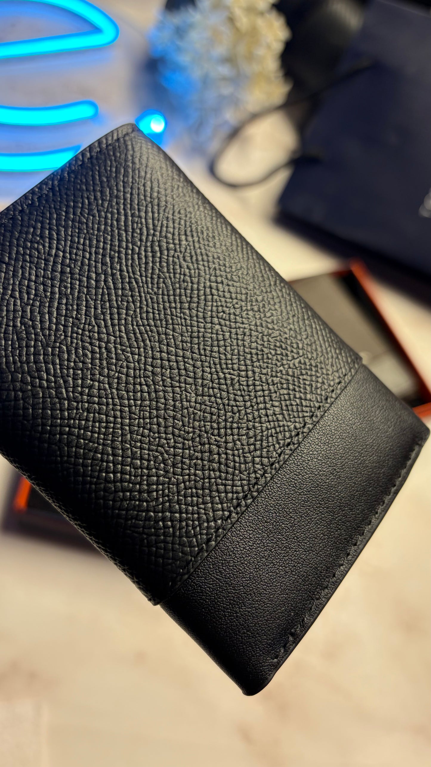 Tommy Hilfiger Men’s Trifold Wallet - Magnetic Closure | RFID Protection