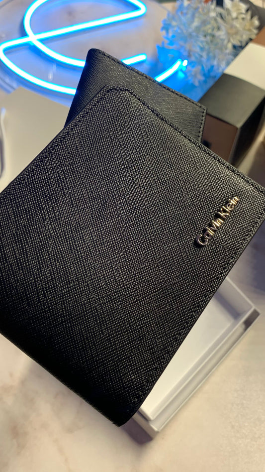 Calvin Klein Basic Wallet With ID Holder - Black