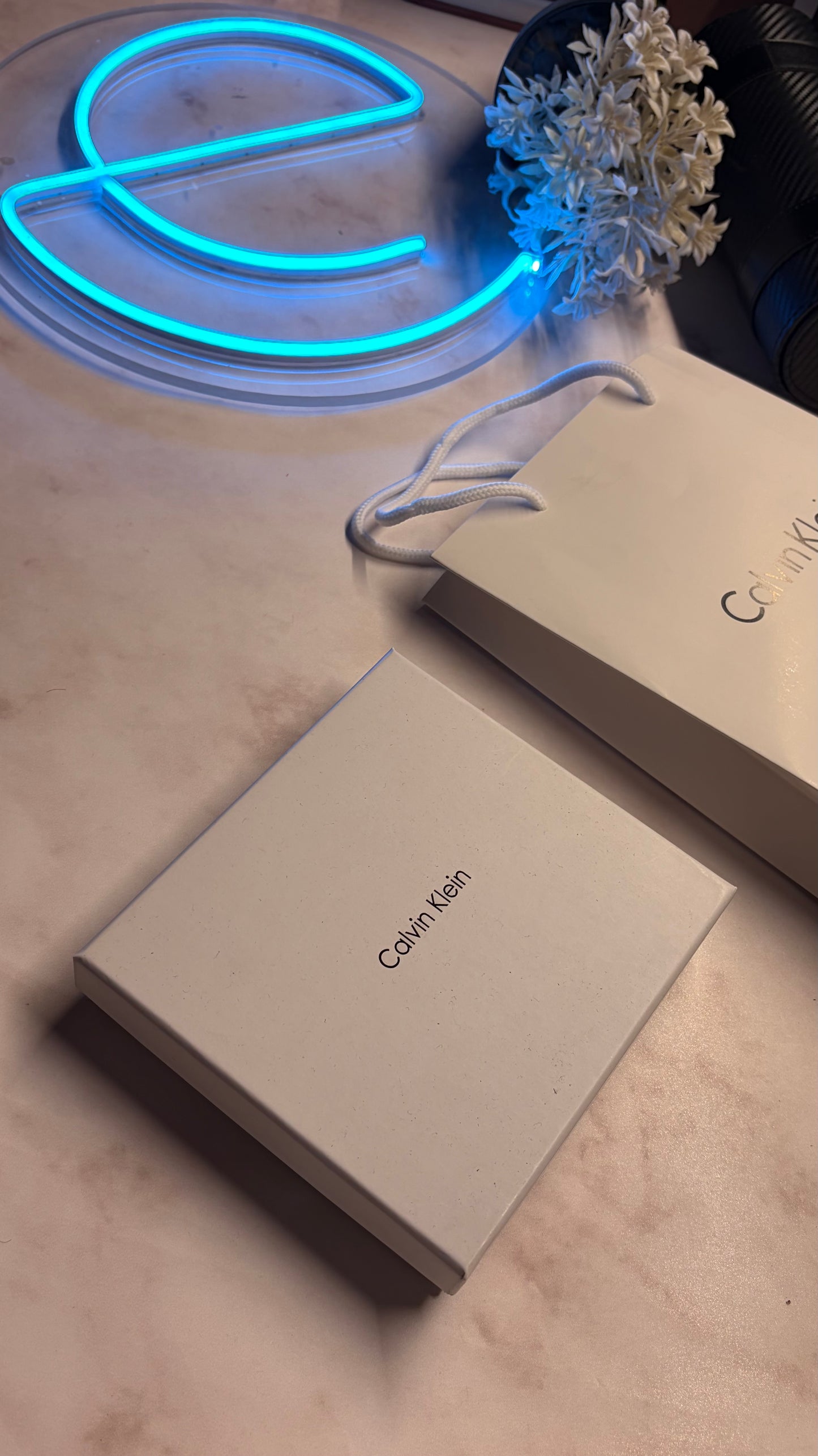 Calvin Klein Wallet & Keychain Set