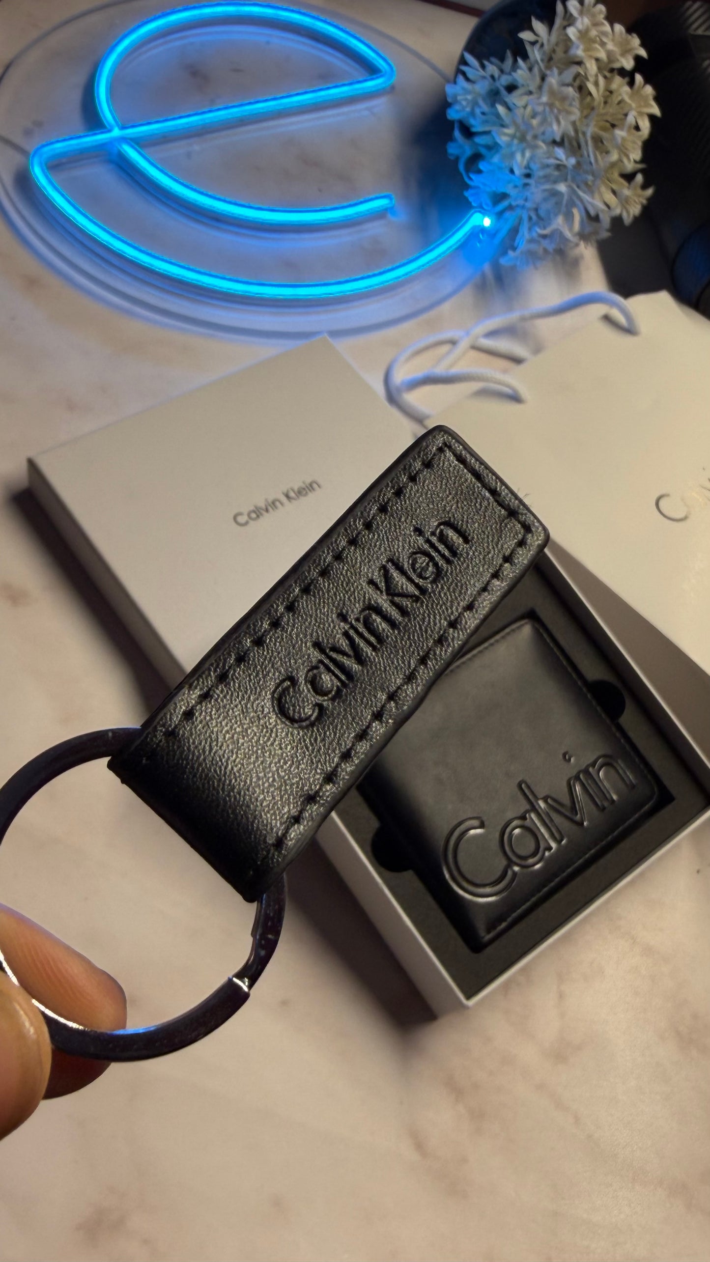 Calvin Klein Wallet & Keychain Set