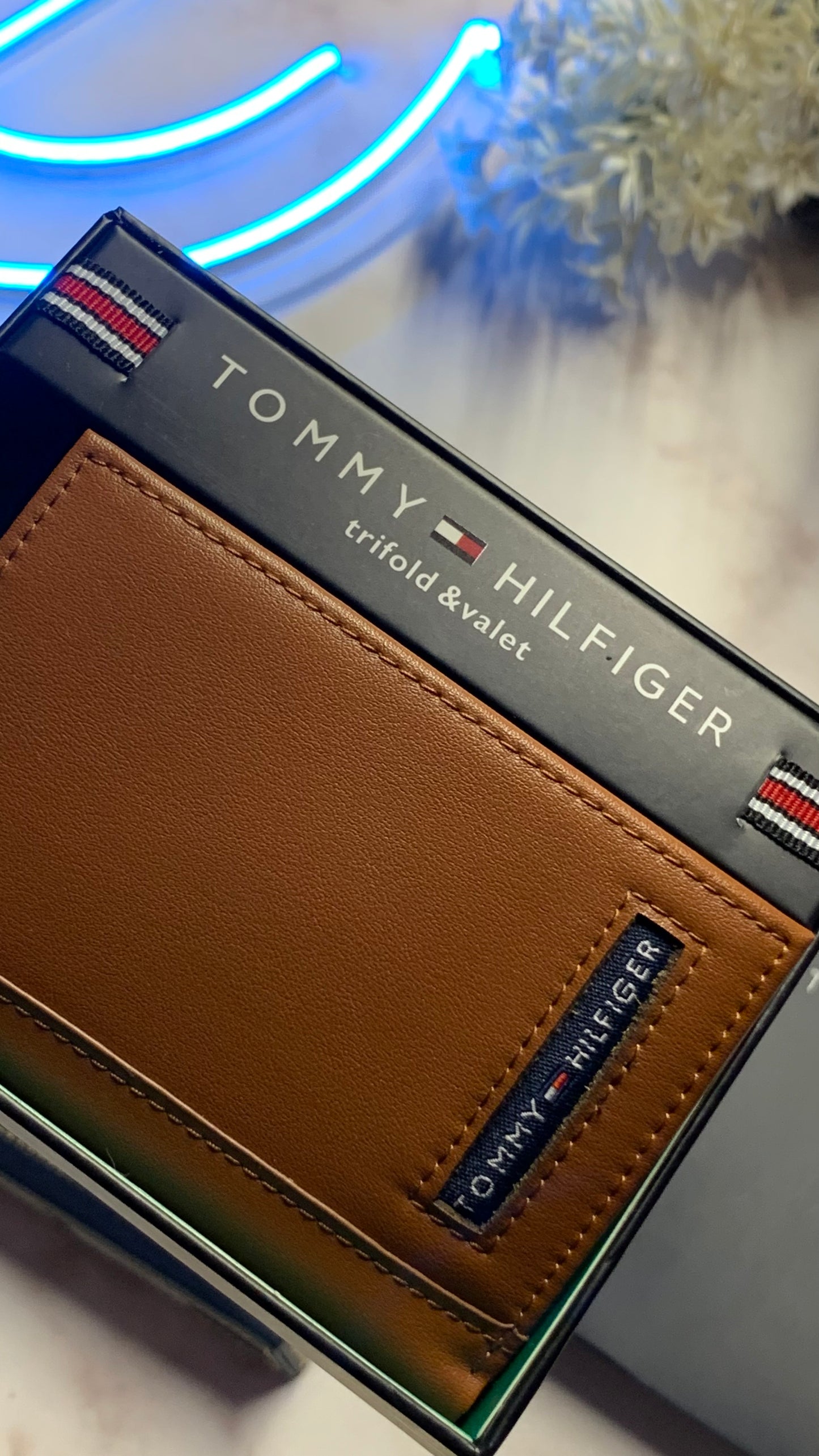 Tommy Hilfiger Trifold Wallet - Brown