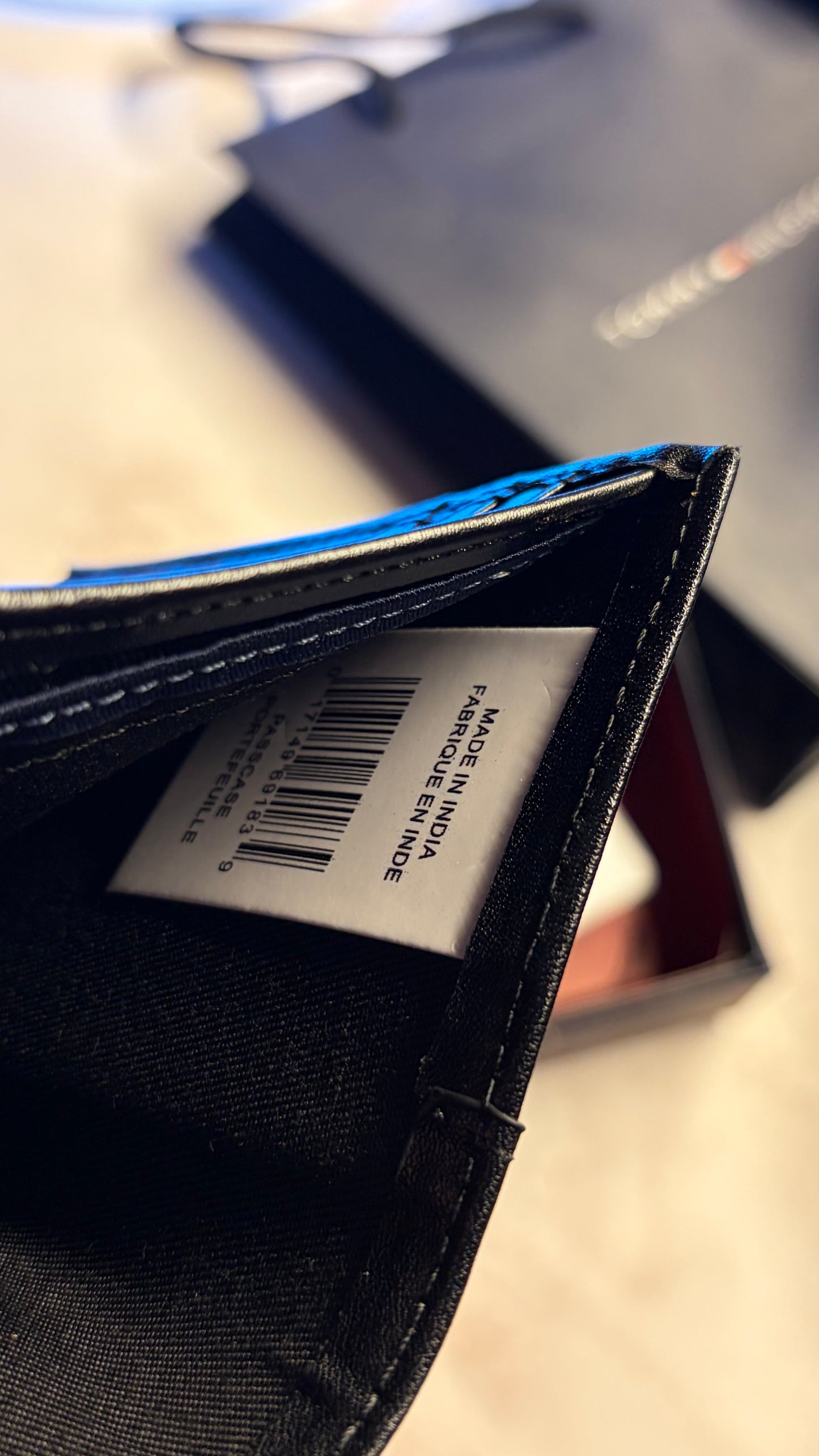 Tommy Hilfiger Trifold Wallet