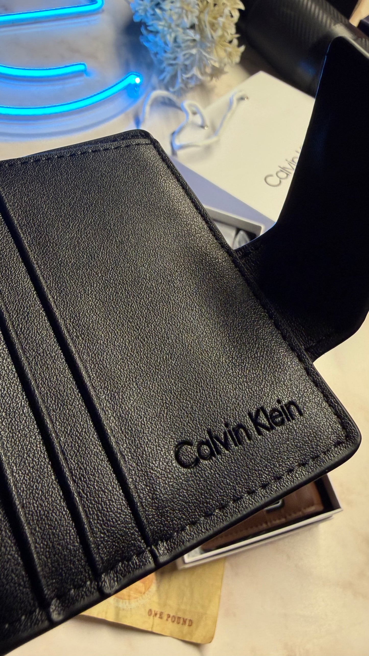 Calvin Klein Men’s Bifold Cardholder - Magnetic Closure