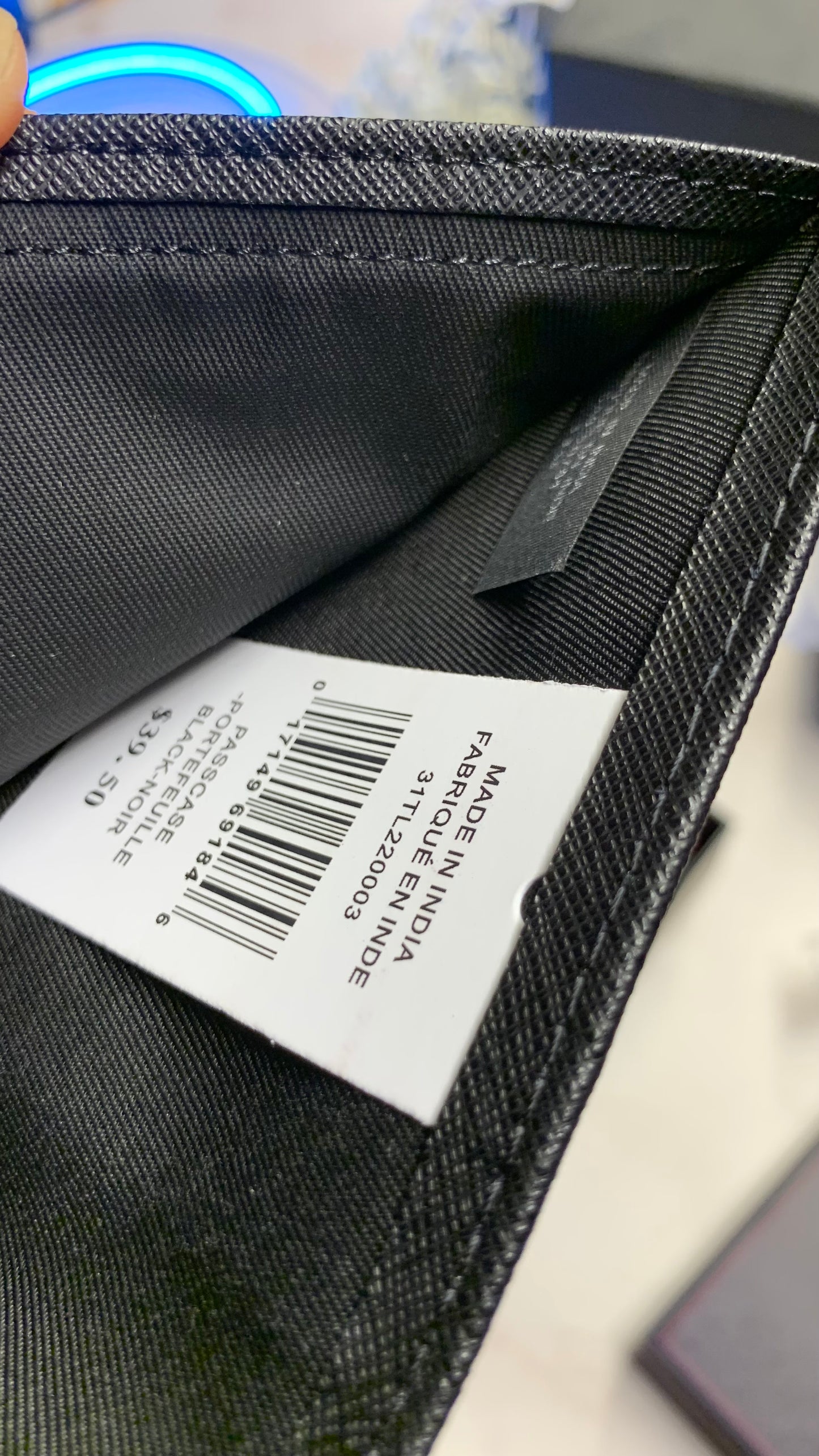 Tommy Hilfiger wallet & double face belt set