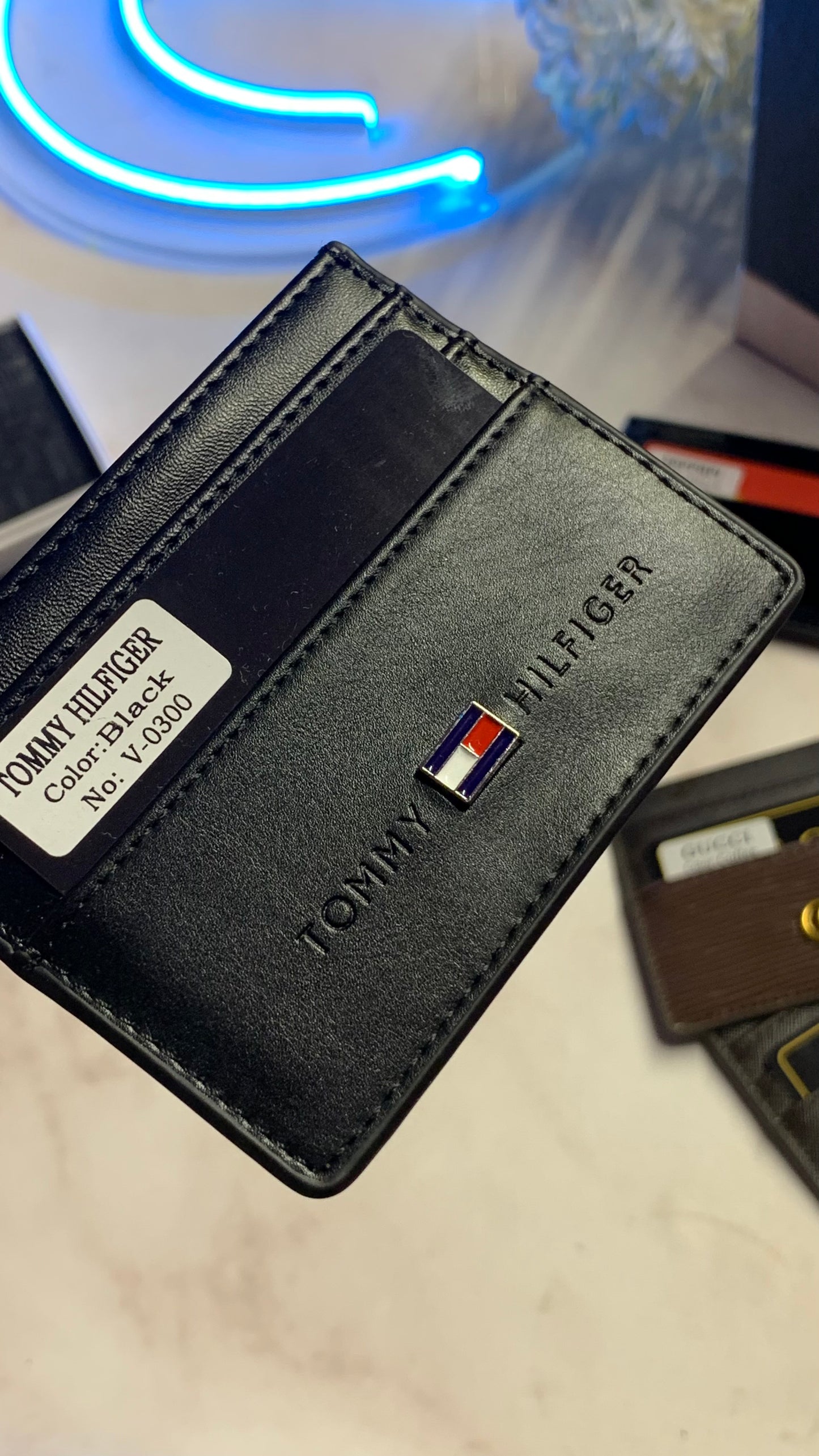 Tommy Hilfiger Cardholder - Text & Logo
