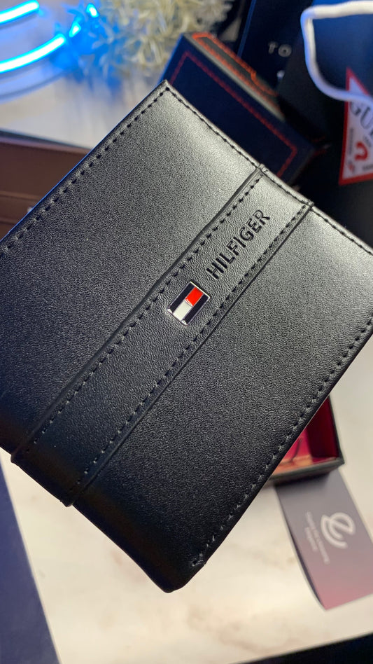 Tommy Hilfiger Wallet - Black