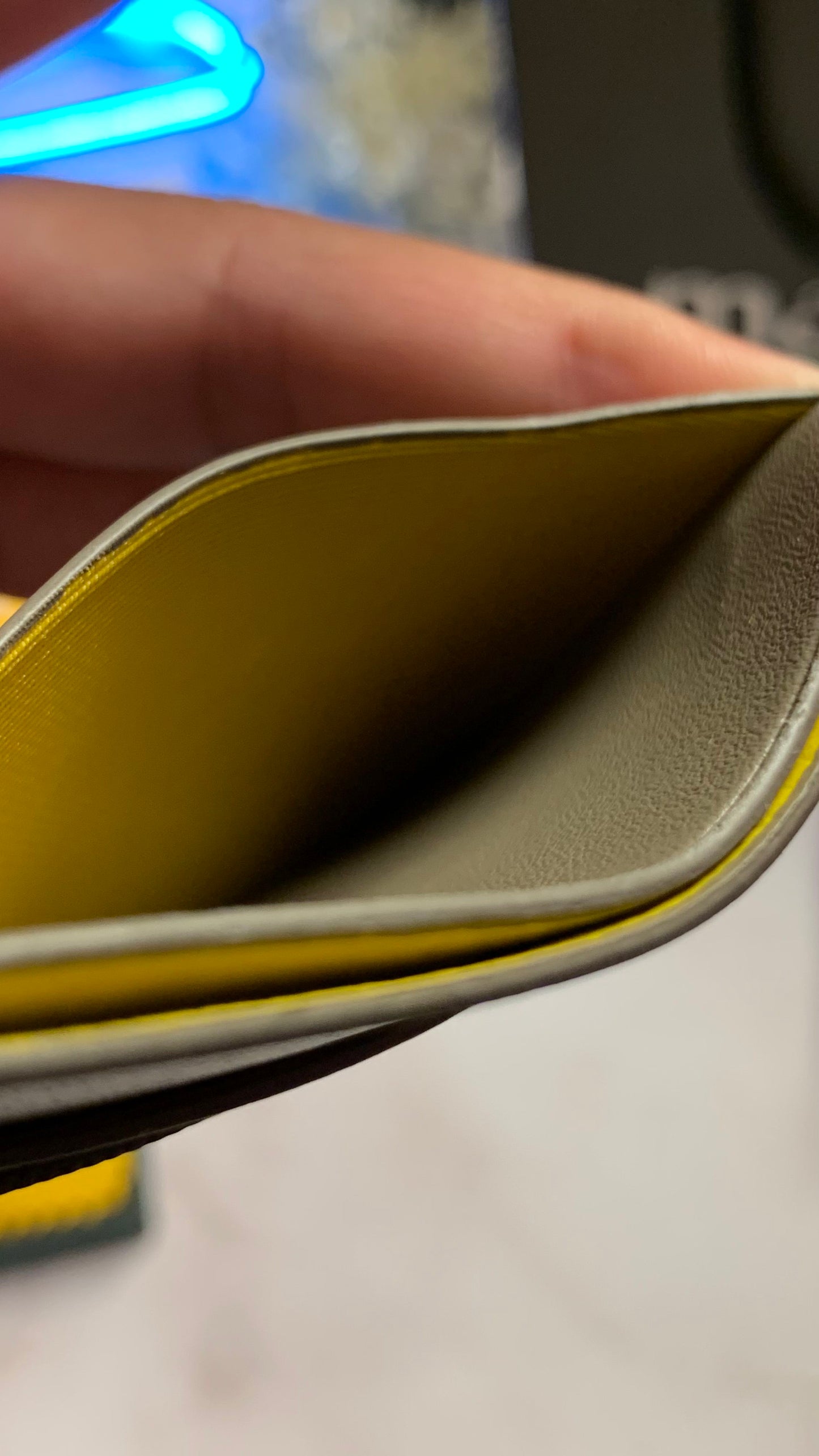 Go Yard cardholder - Dark Beige