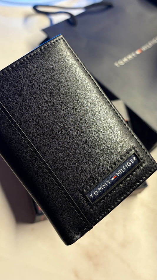 Tommy Hilfiger Trifold Wallet
