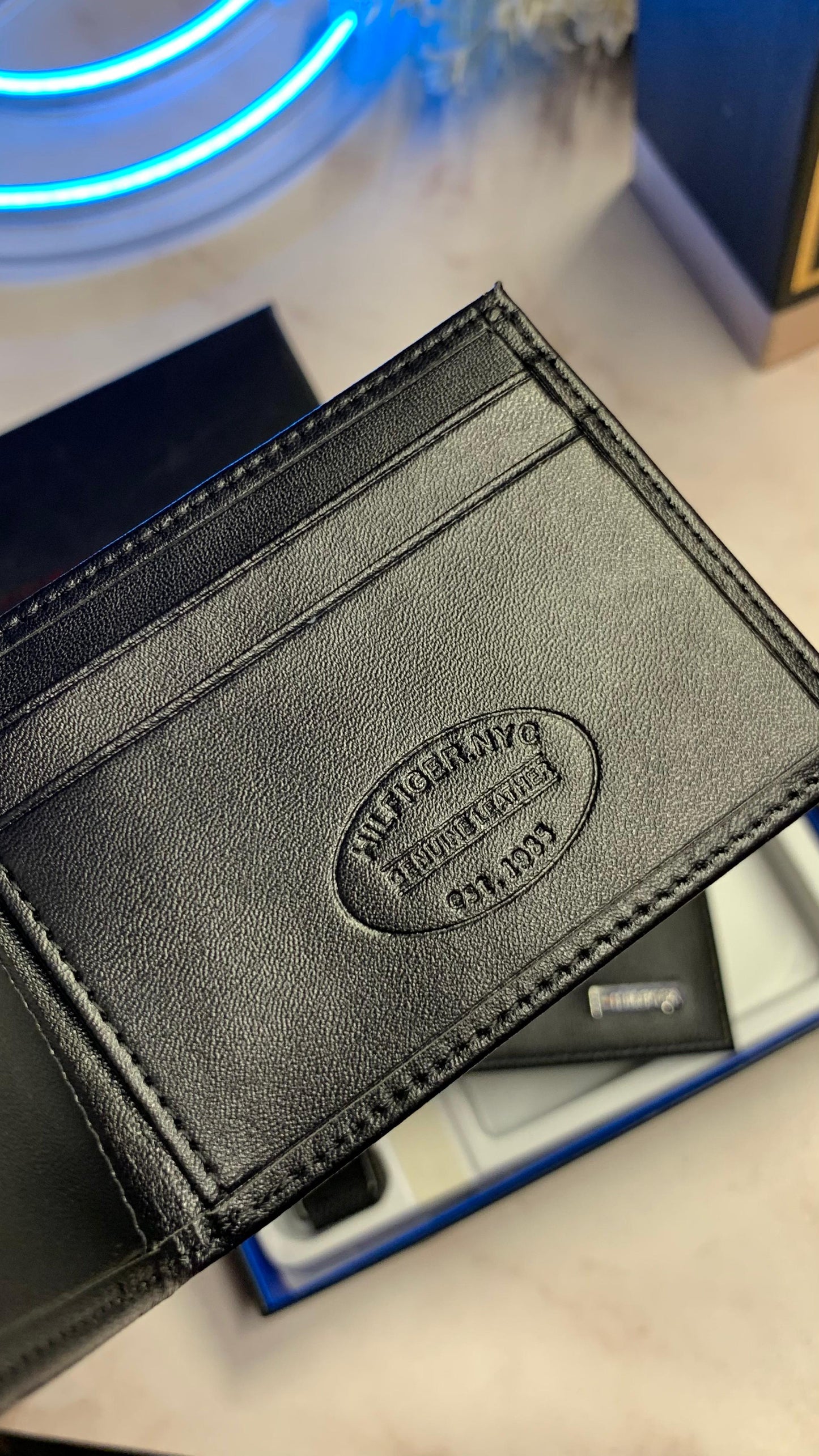 Tommy Hilfiger wallet, Cardholder and Keychain set