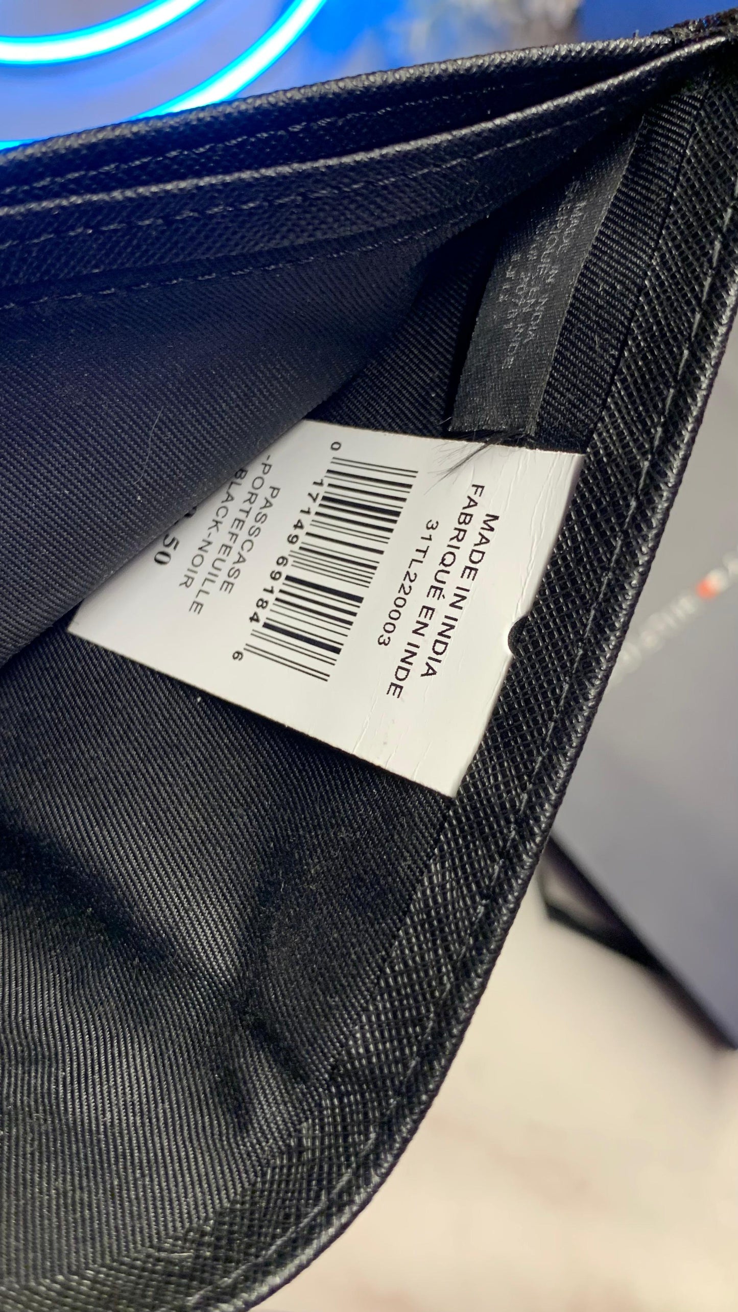 Tommy Hilfiger basic wallet with Id holder