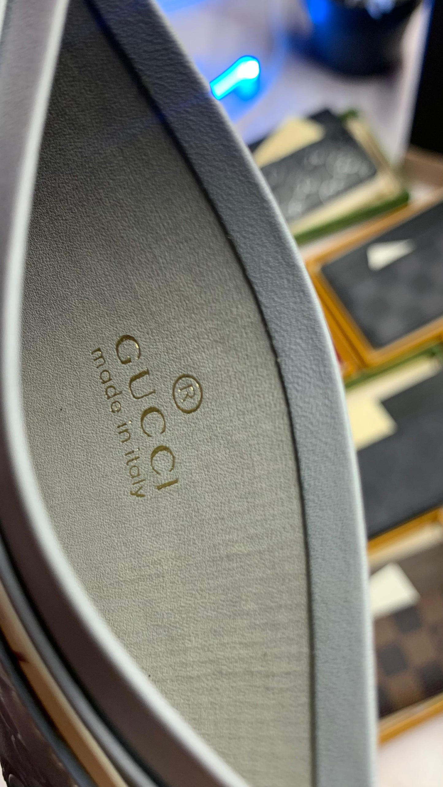 Gucci Cardholder - Bright Gray