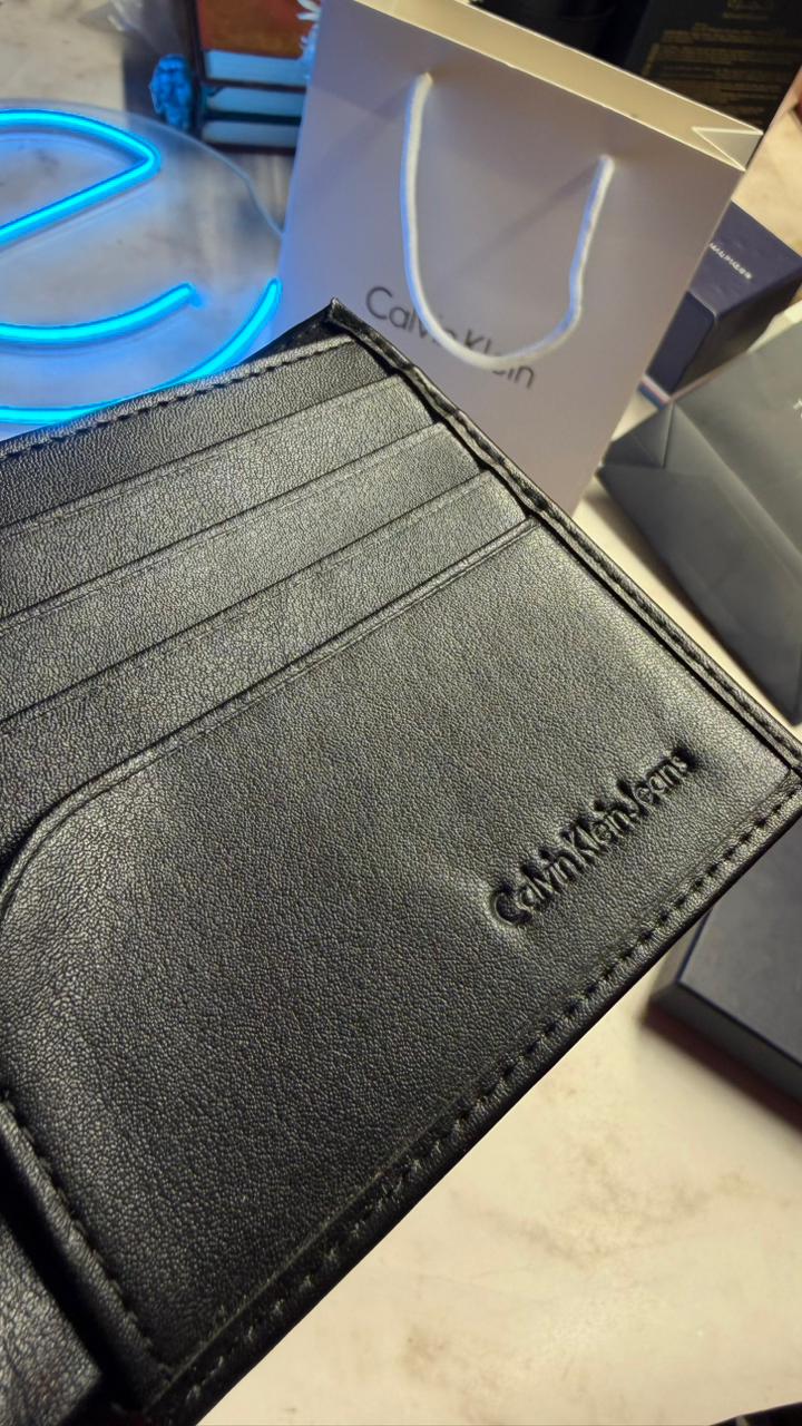 Calvin Klein Basic Wallet - Black