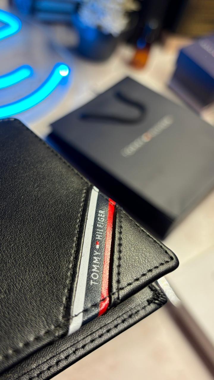 Tommy Hilfiger Bifold Wallet