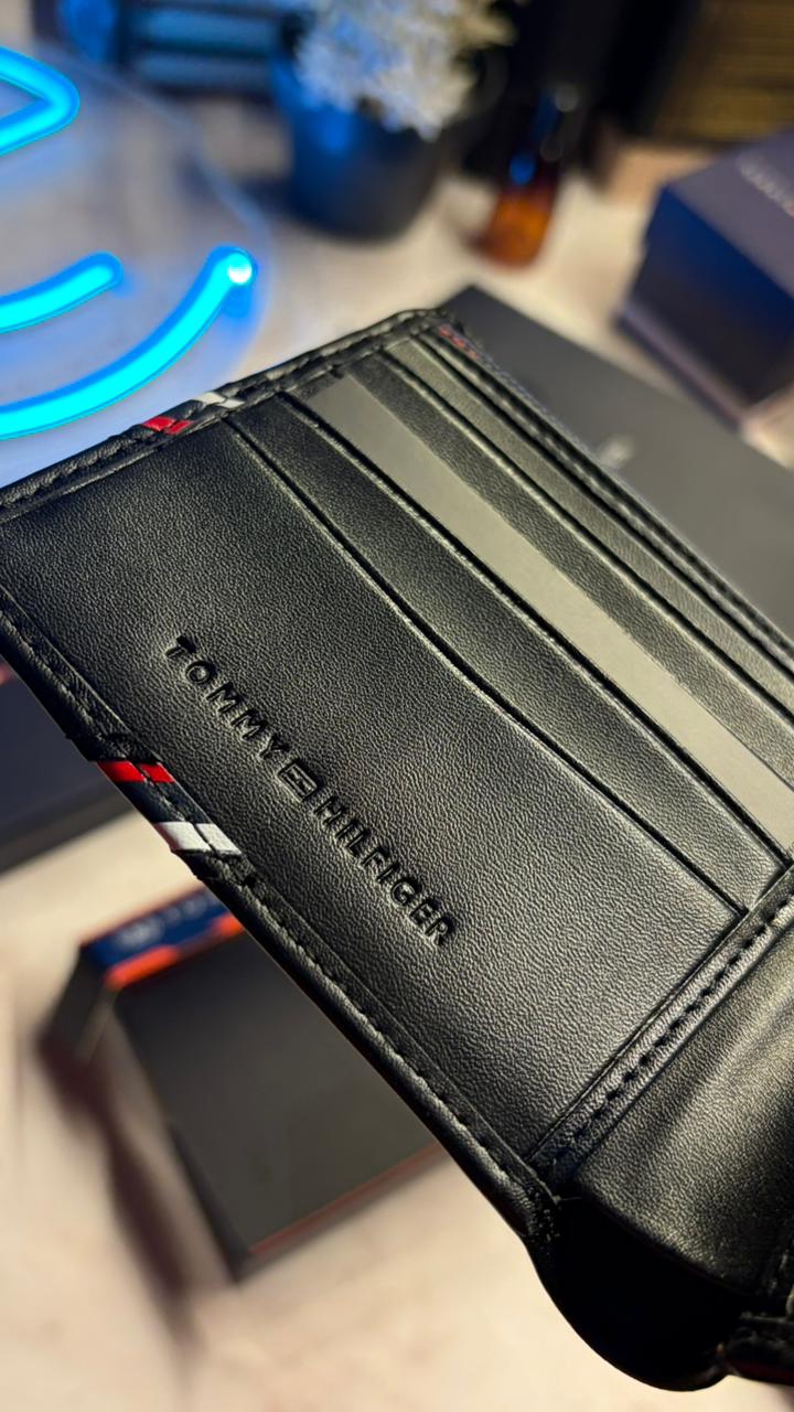 Tommy Hilfiger Bifold Wallet
