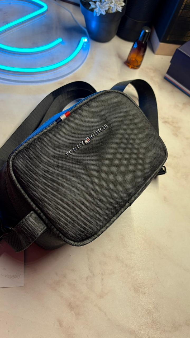 Tommy Hilfiger 2x1 Handbag & Crossbag With Box