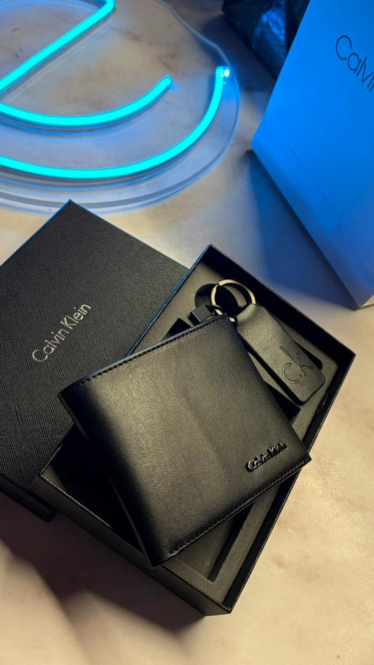 Calvin Klein Signature Gift Set - Wallet & Keychain