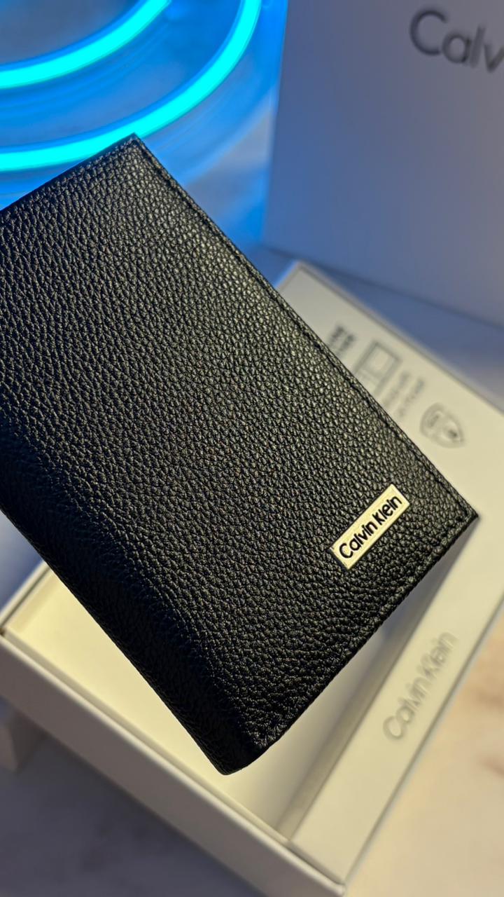 Calvin Klein Trifold Wallet – Basic Black