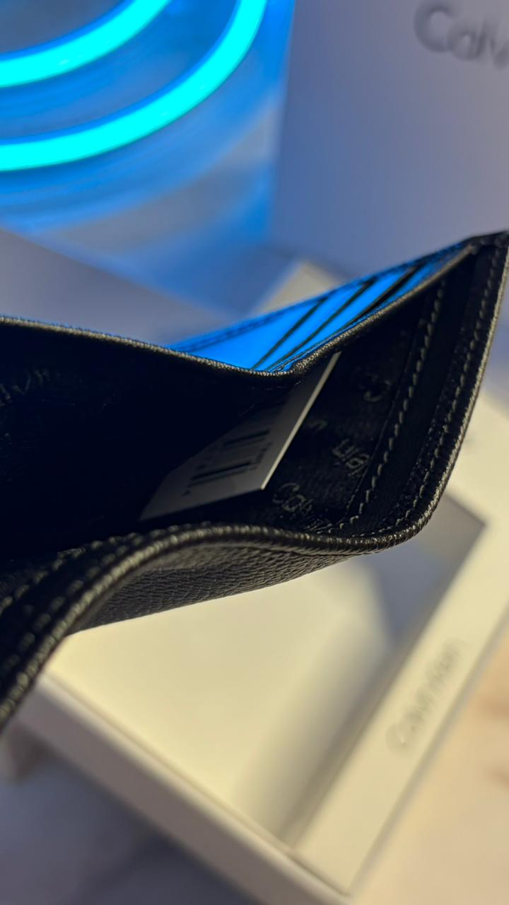 Calvin Klein Trifold Wallet – Basic Black