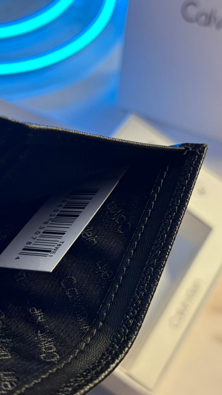 Calvin Klein Trifold Wallet – Basic Black