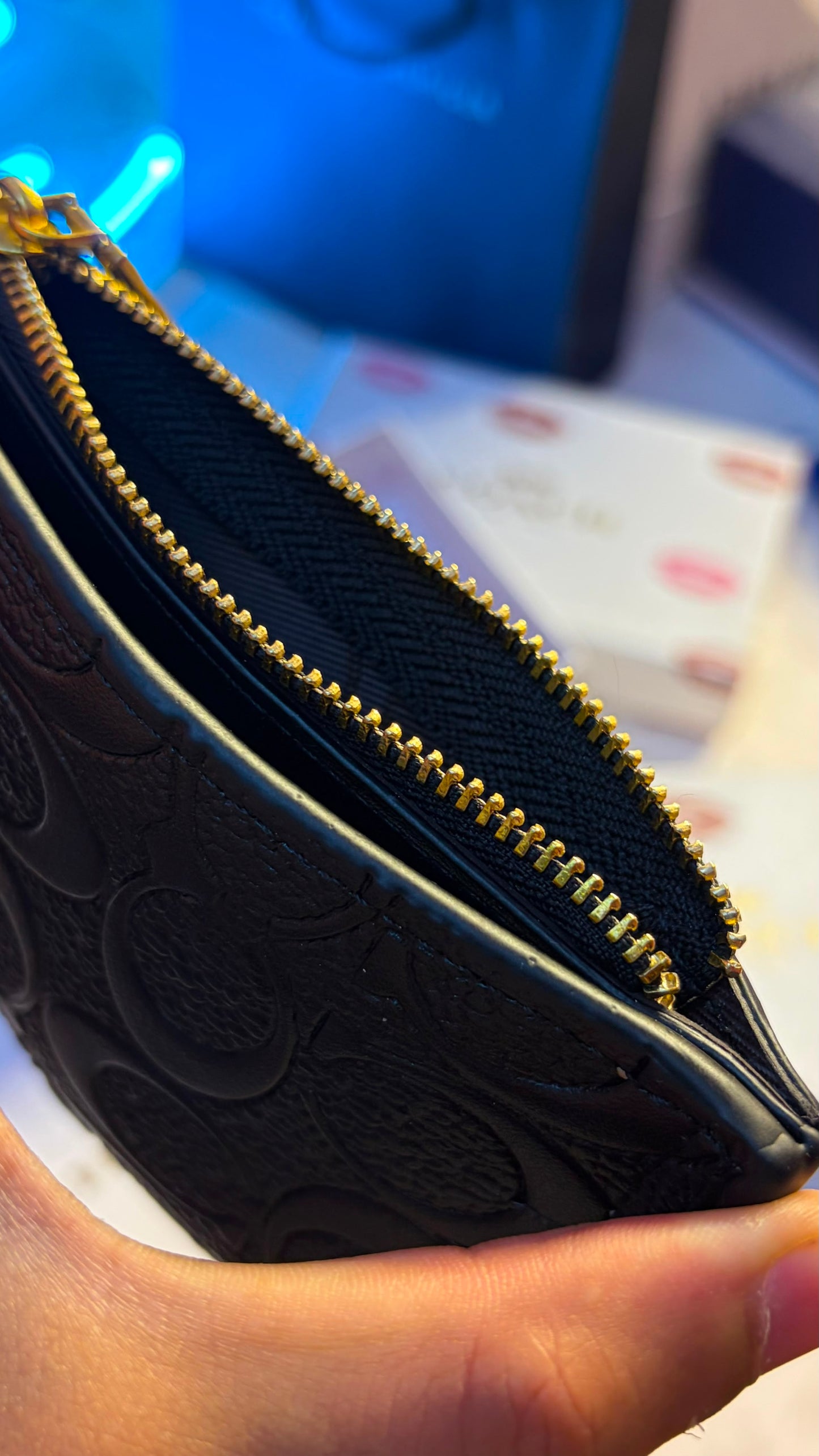 New York Zip Card Case - Black
