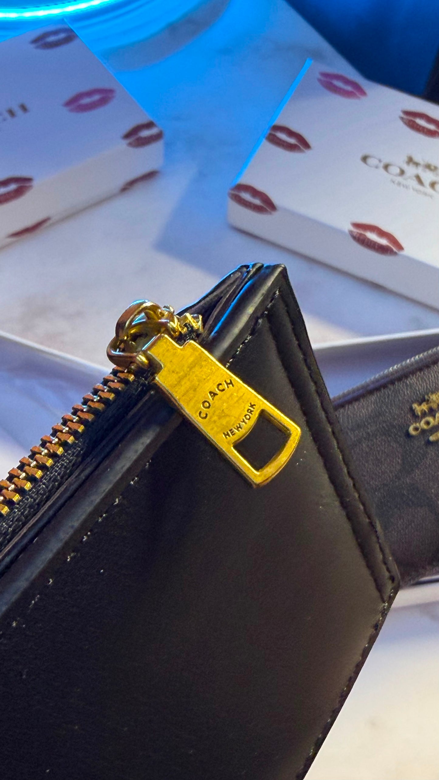 Coach Zip Card Case - Black
