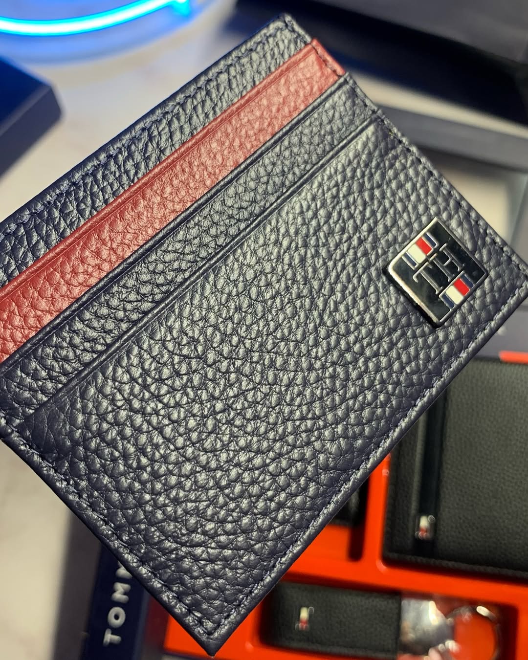 Tommy Hilfiger - Wallet, Cardholder & keychain set