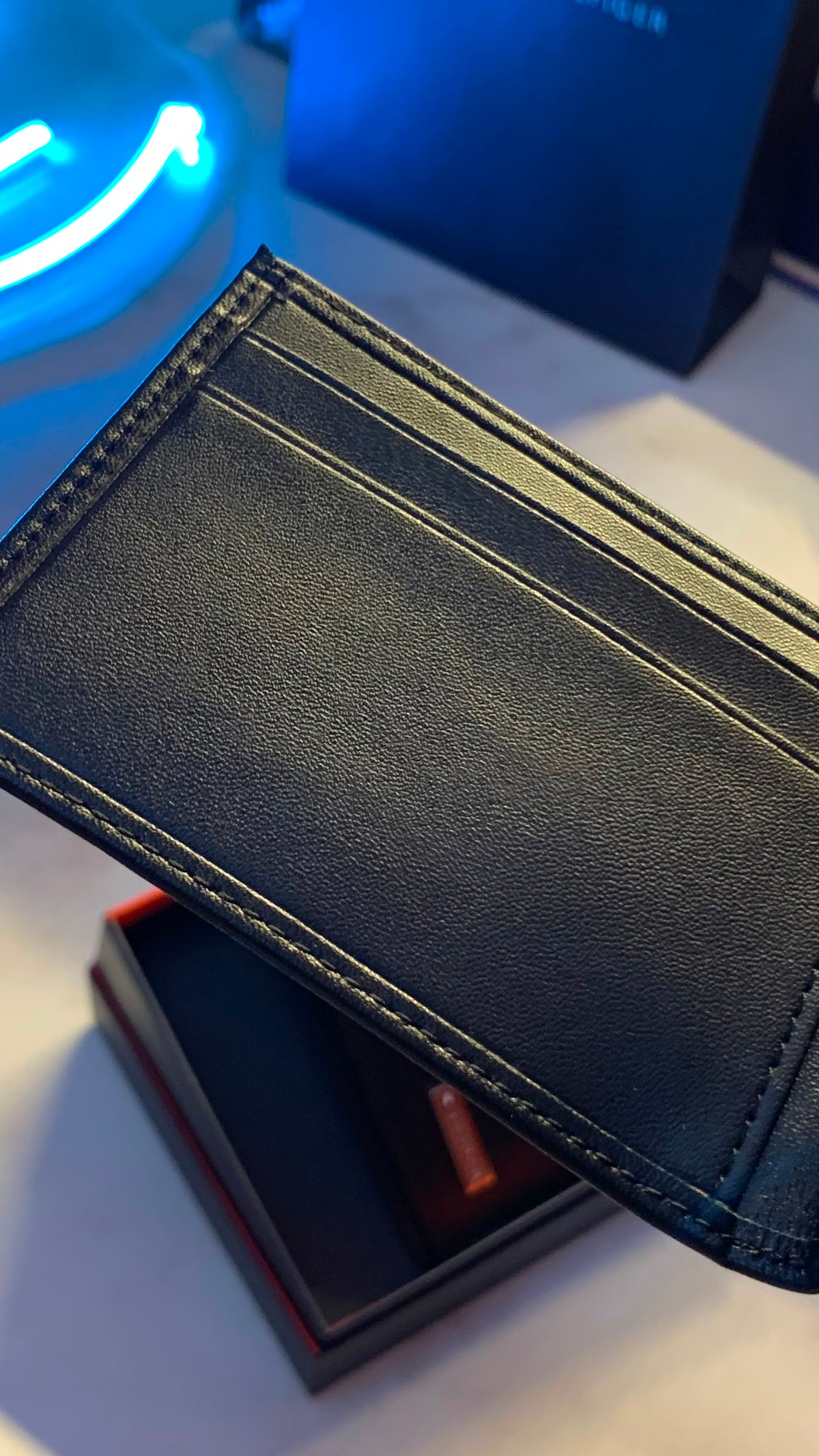 Tommy Hilfiger Basic Wallet & Cardholder - Black