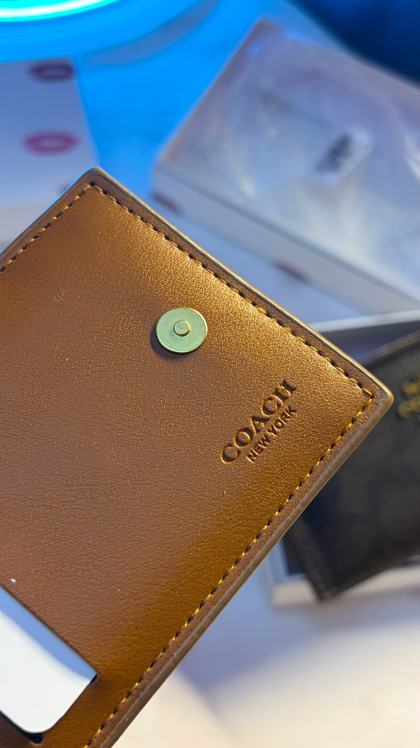 New York Zip Card Case - Light Beige & Brown
