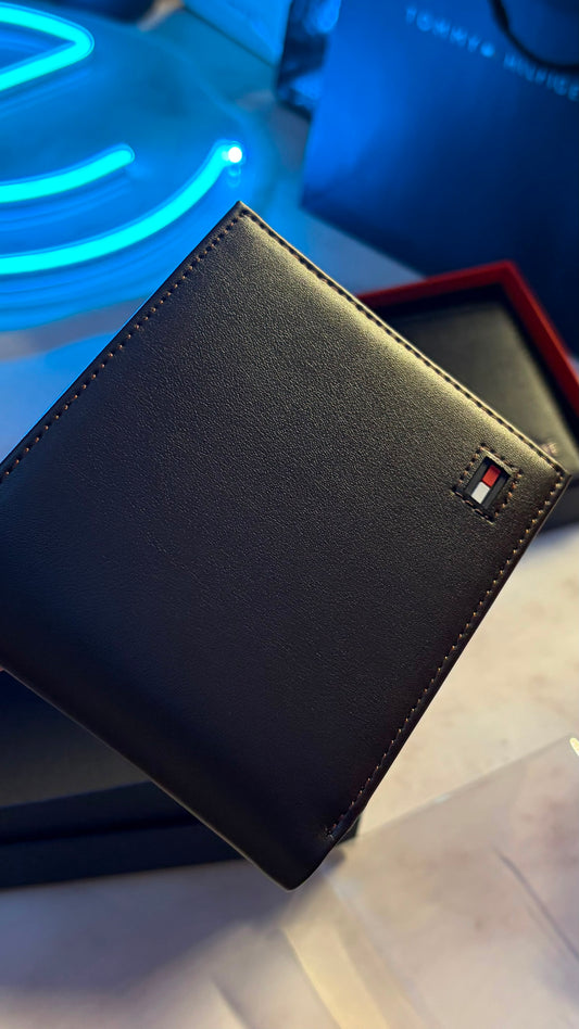 Tommy Hilfiger Basic Wallet - Dark Brown