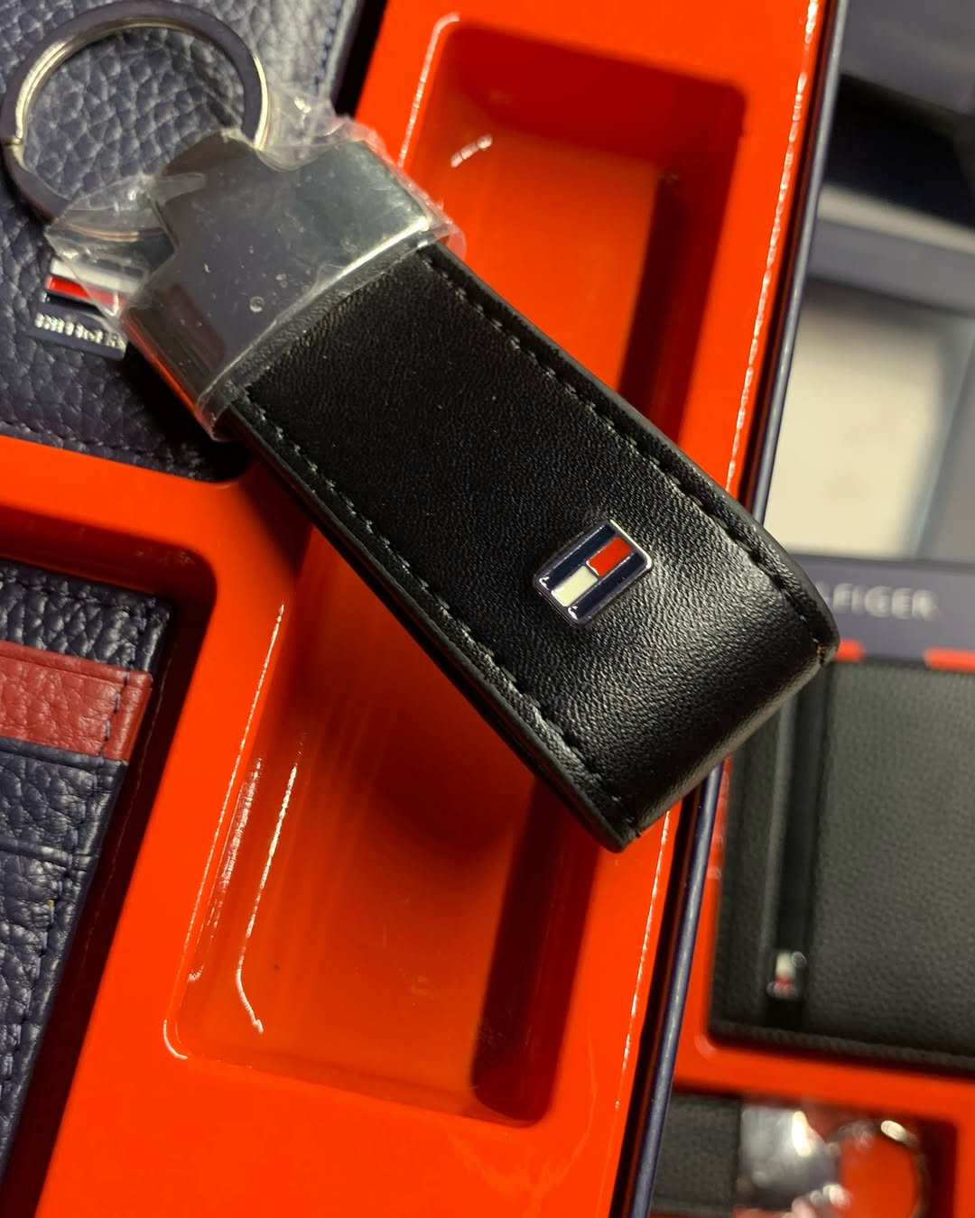 Tommy Hilfiger - Wallet, Cardholder & keychain set