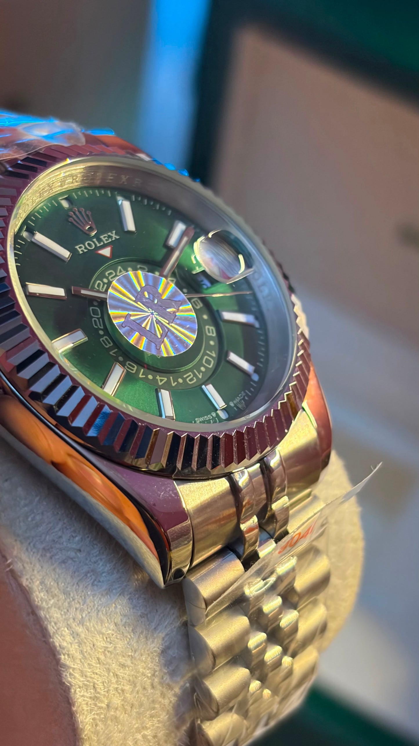 Rolex | Sky-Dweller - Mint Green Dial