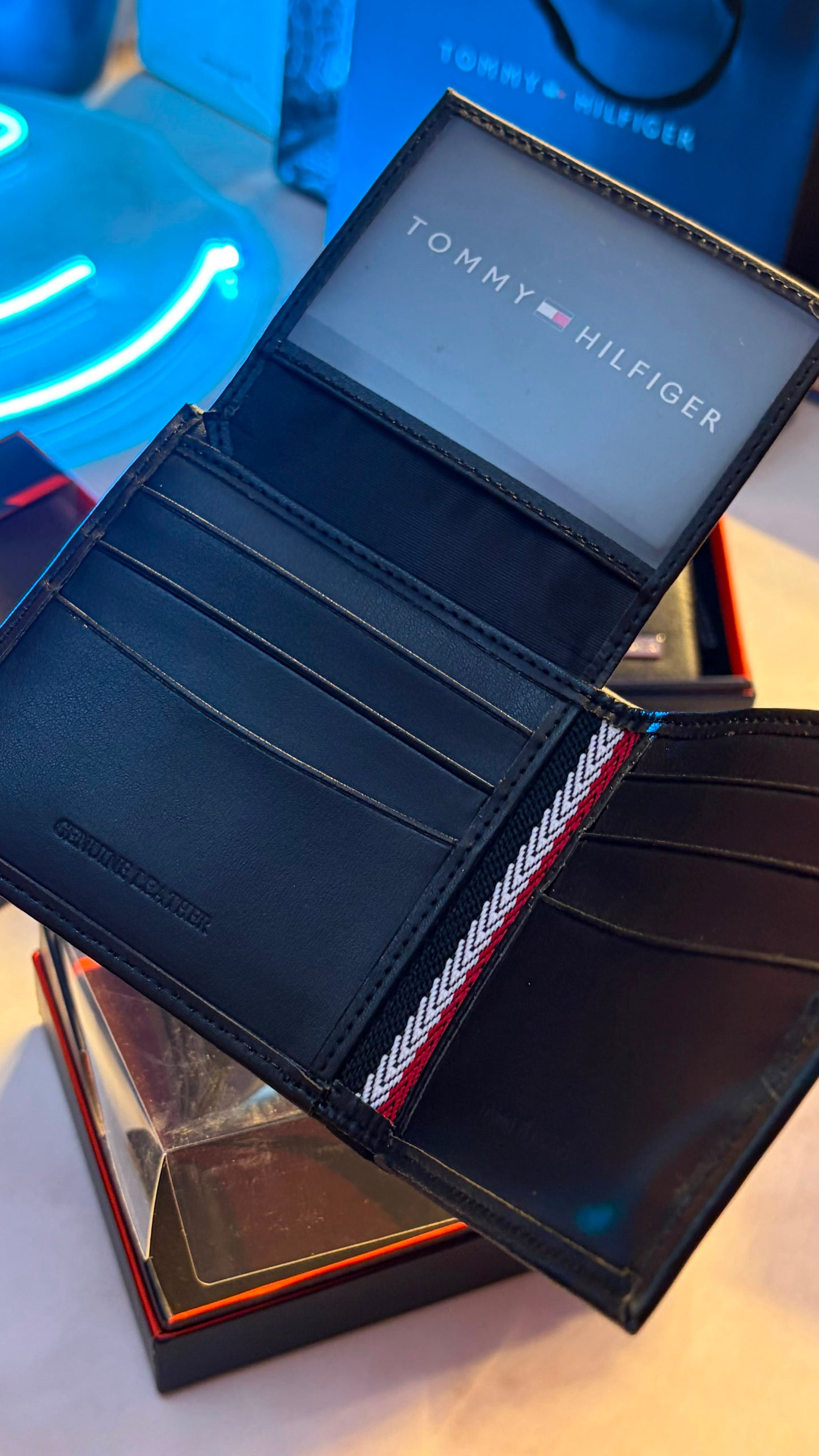 Tommy Hilfiger Wallet
