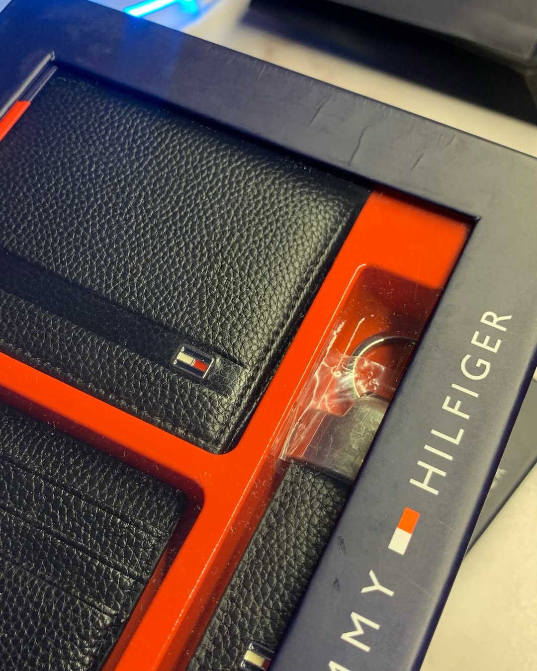 Tommy Hilfiger - Wallet, Cardholder & keychain set
