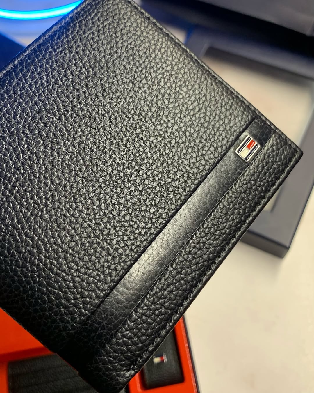 Tommy Hilfiger - Wallet, Cardholder & keychain set