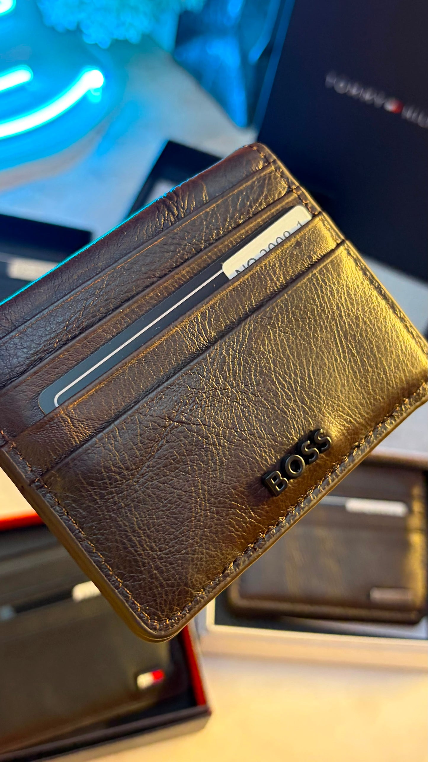 Boss Men’s Bifold Cardholder With Box - Magnetic Closure