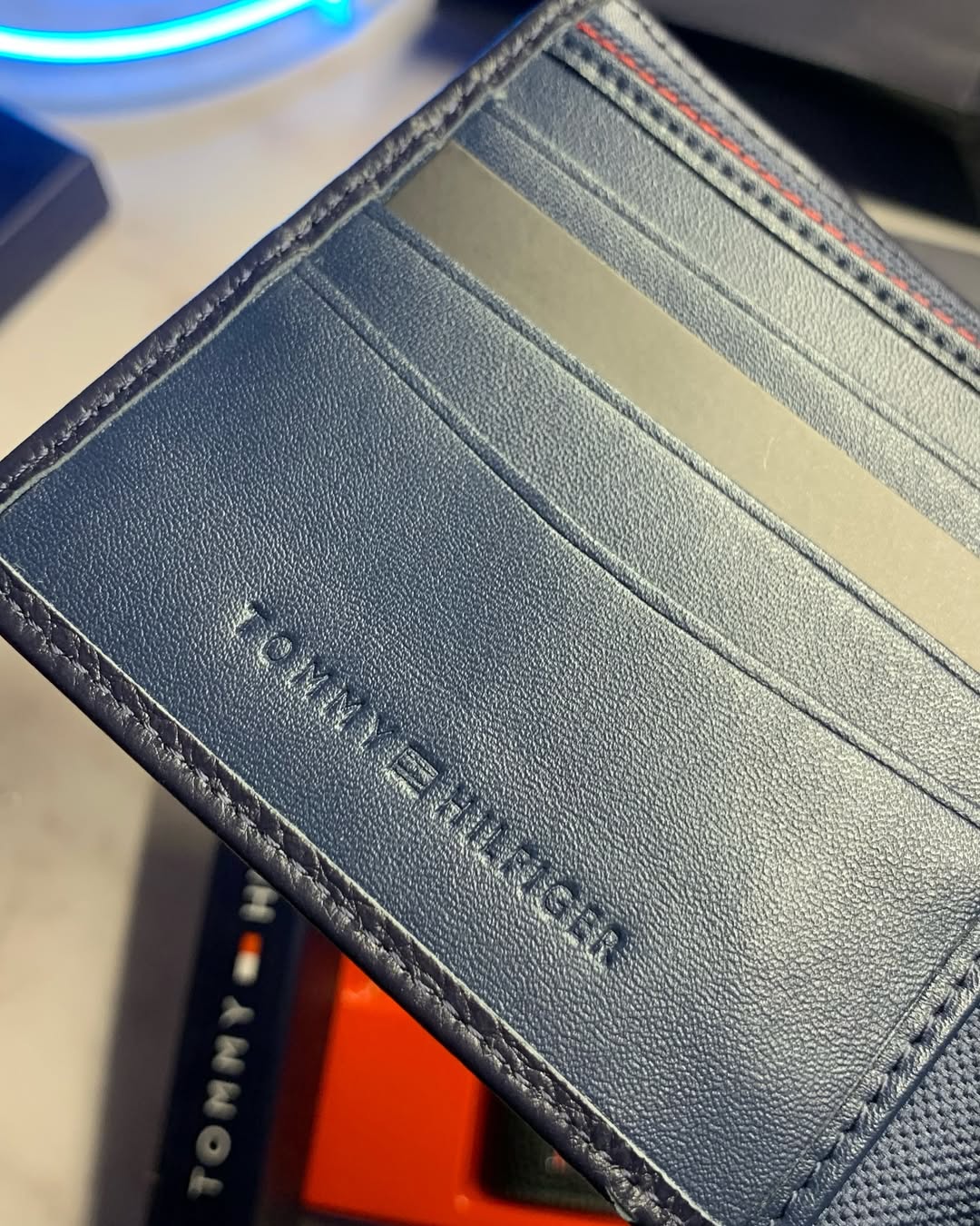 Tommy Hilfiger - Wallet, Cardholder & keychain set