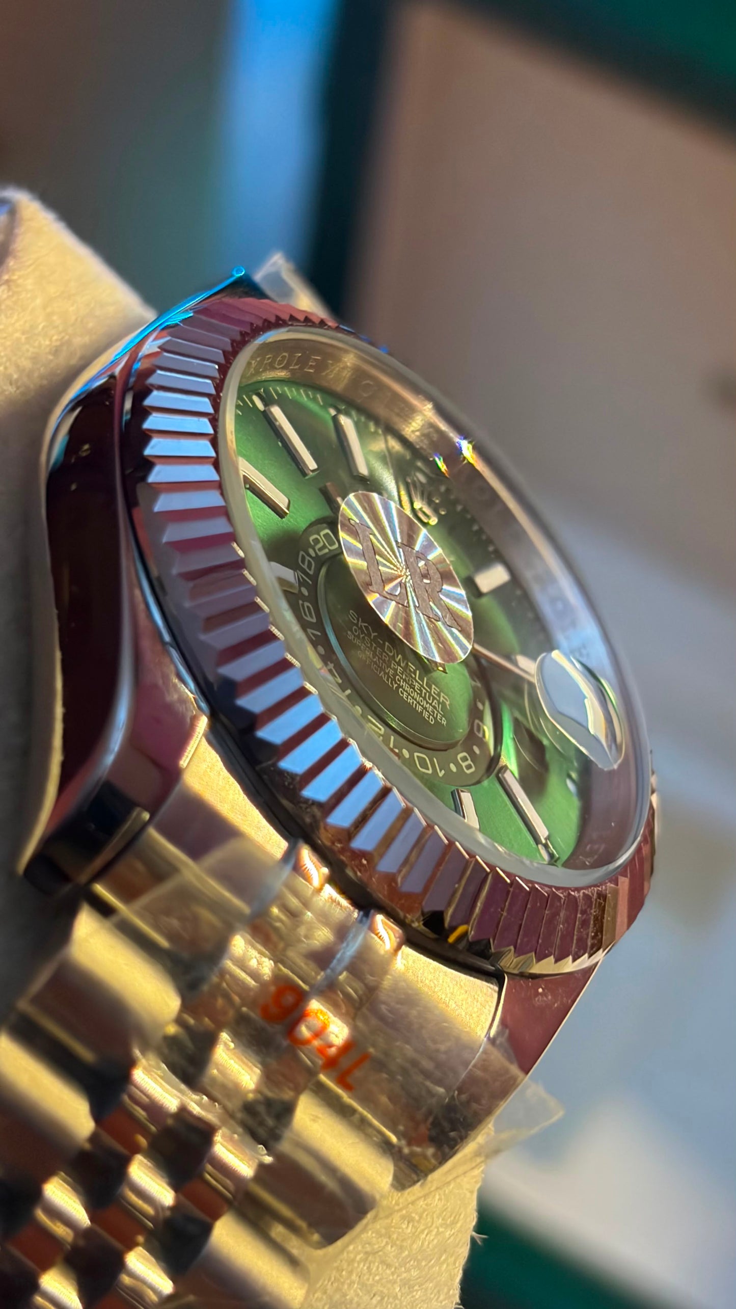 Rolex | Sky-Dweller - Mint Green Dial