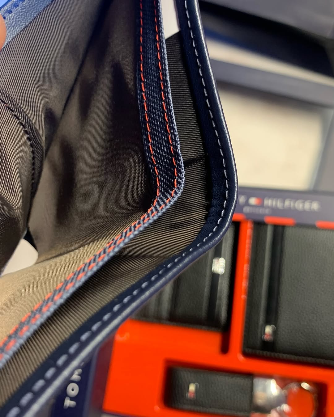 Tommy Hilfiger - Wallet, Cardholder & keychain set