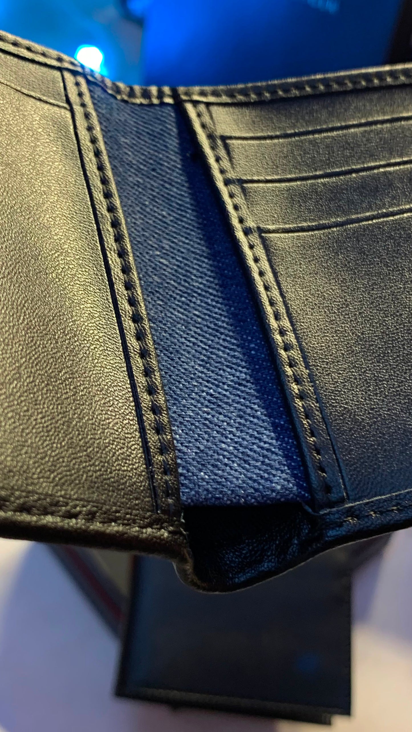 Tommy Hilfiger Basic Wallet & Cardholder - Black