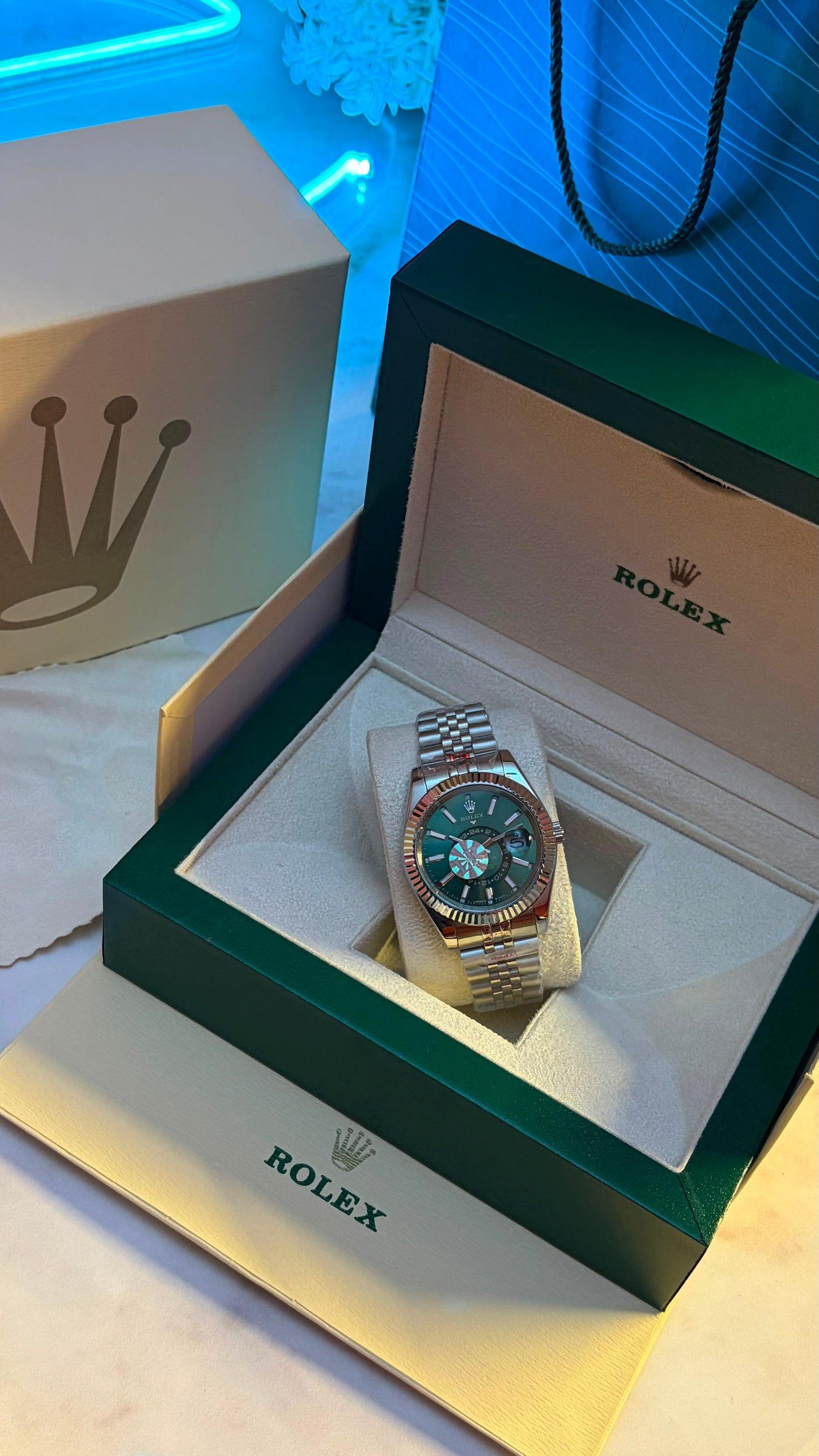 Rolex | Sky-Dweller - Mint Green Dial